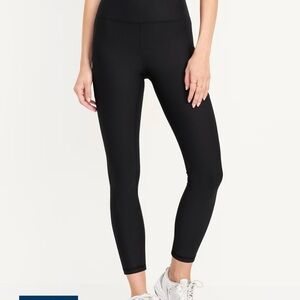 Old Navy Ribbed Powersoft Crop Black High-Waisted Leggings